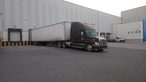 trailer caja seca